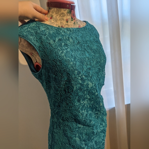 Blue lace dress size Small - Picture 4 of 9
